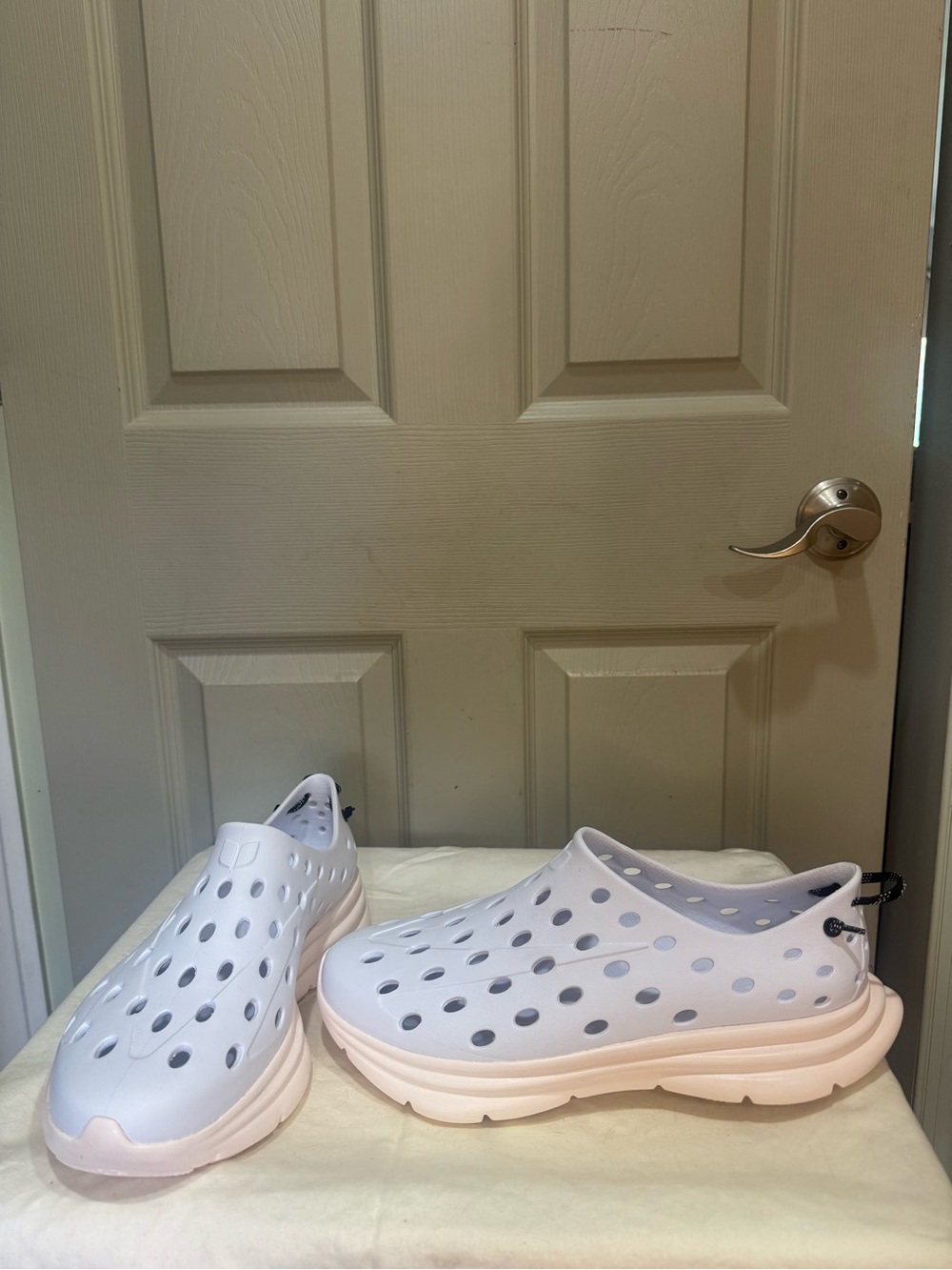 Kane Revive Active Recovery Shoes White Cream Stone Men’s Size 13 M Slip On Clog